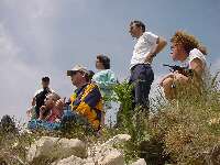 Chris and Judy briefing on Laragne