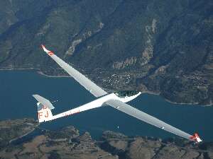Sailplane over Serre Poncon