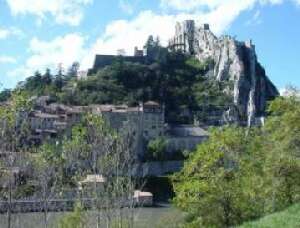 Sisteron the old Citadel perched above the town guarding the way  into and out of Provence